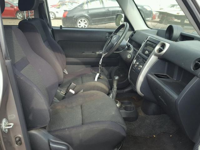 JTLKT334350192641 - 2005 TOYOTA SCION XB ვერცხლისფერი ფოტო 5