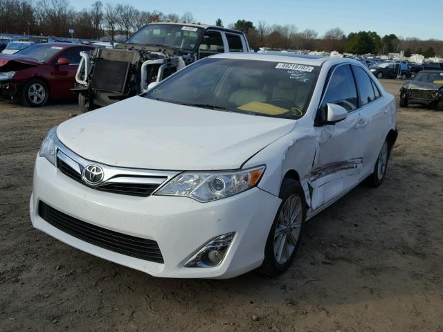 4T1BF1FK7CU519173 - 2012 TOYOTA CAMRY BASE WHITE photo 2