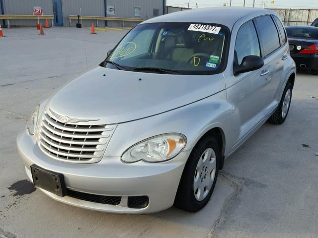 3A8FY48B58T178798 - 2008 CHRYSLER PT CRUISER SILVER photo 2