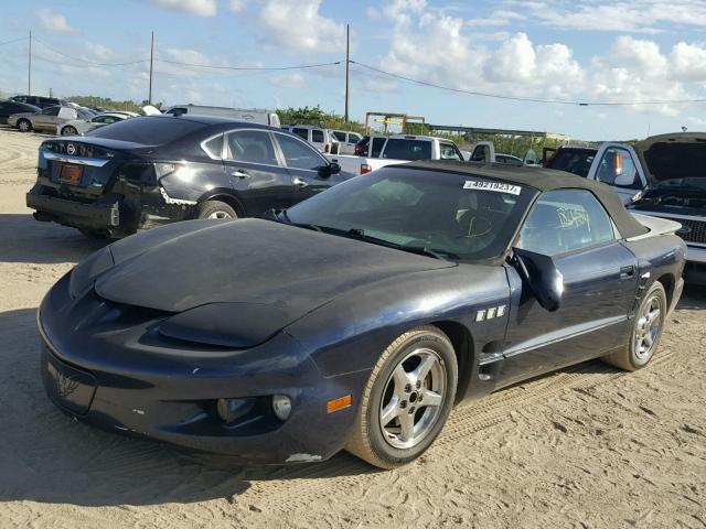 2G2FS32K922101001 - 2002 PONTIAC FIREBIRD BLUE photo 2