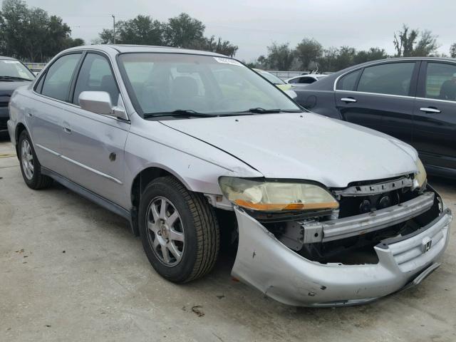 1HGCG56782A159583 - 2002 HONDA ACCORD SE SILVER photo 1