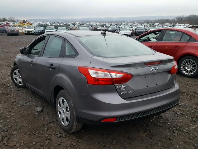 1FAHP3E25CL432778 - 2012 FORD FOCUS S GRAY photo 3