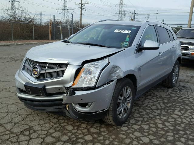 3GYFNAEY1AS650301 - 2010 CADILLAC SRX LUXURY SILVER photo 2