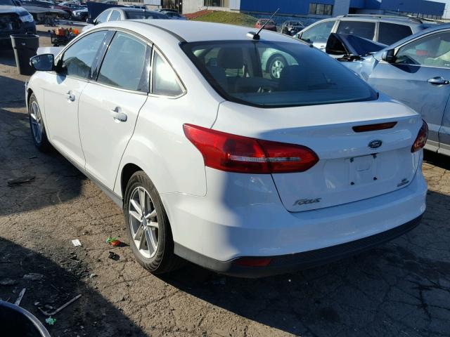 1FADP3F21GL237621 - 2016 FORD FOCUS SE WHITE photo 3