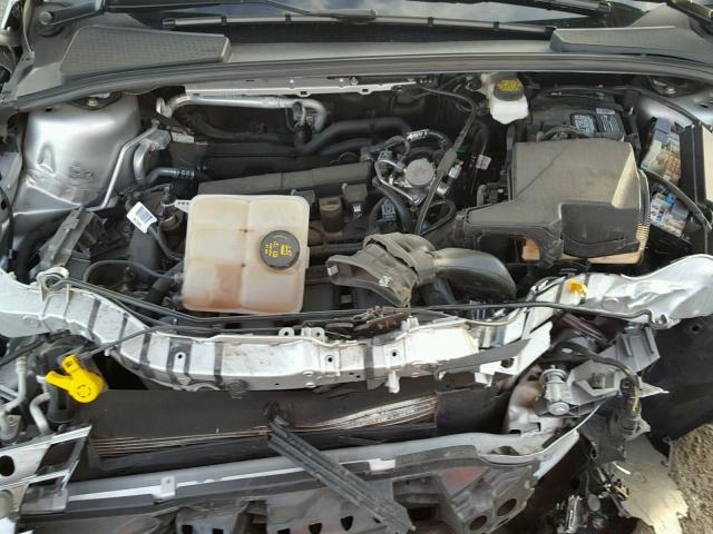 1FADP3F22HL231389 - 2017 FORD FOCUS SE SILVER photo 7