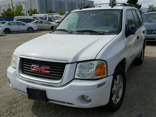 1GKDT13S552101515 - 2005 GMC ENVOY WHITE photo 2