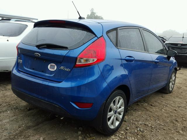 3FADP4EJXBM142058 - 2011 FORD FIESTA SE BLUE photo 4