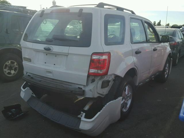 1FMCU0C75CKA22882 - 2012 FORD ESCAPE XLS WHITE photo 4