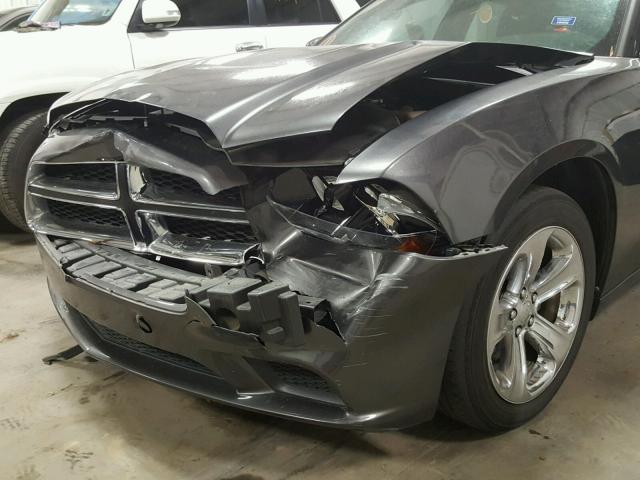 2C3CDXBG7EH349409 - 2014 DODGE CHARGER SE GRAY photo 9