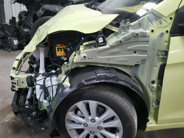 KL8CD6SA1HC839345 - 2017 CHEVROLET SPARK 1LT Желтый фото 9