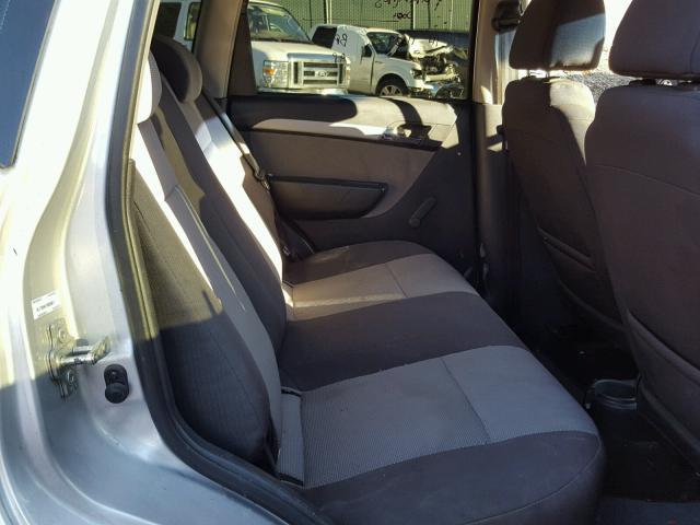 KL1TD66E19B350611 - 2009 CHEVROLET AVEO LS SILVER photo 6