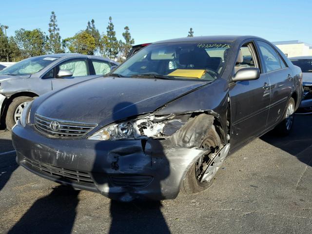 4T1BE32K66U674497 - 2006 TOYOTA CAMRY LE GRAY photo 2