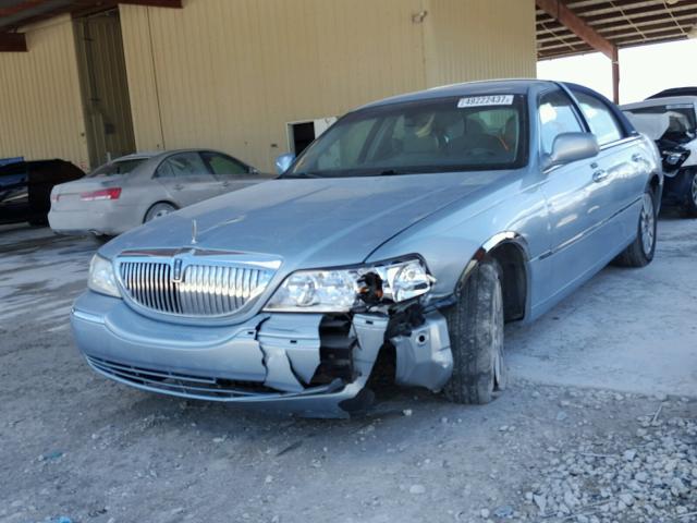 1LNHM81V06Y614097 - 2006 LINCOLN TOWN CAR S BLUE photo 2