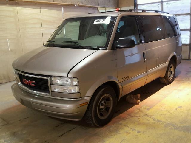 1GKDM19W01B515707 - 2001 GMC SAFARI XT SILVER photo 2