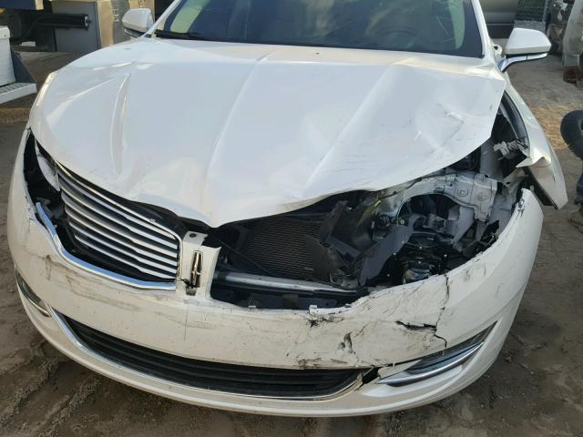 3LN6L2G91DR824978 - 2013 LINCOLN MKZ Կրեմագույն լուսանկար 9