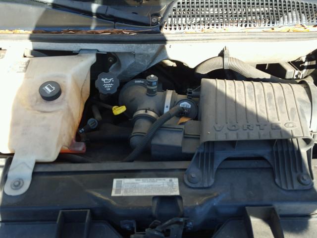 1GAHG39U241210551 - 2004 CHEVROLET EXPRESS G3 WHITE photo 7