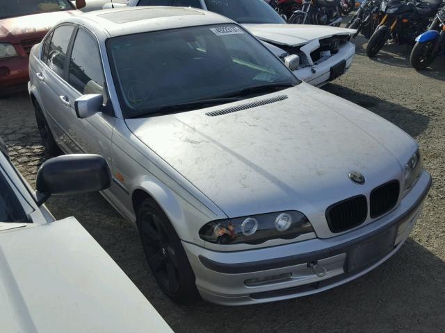 WBAAM5334YFR16410 - 2000 BMW 328 I SILVER photo 1