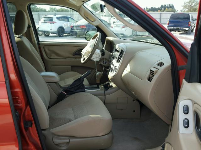 1FMYU03146KB79177 - 2006 FORD ESCAPE XLT ORANGE photo 5