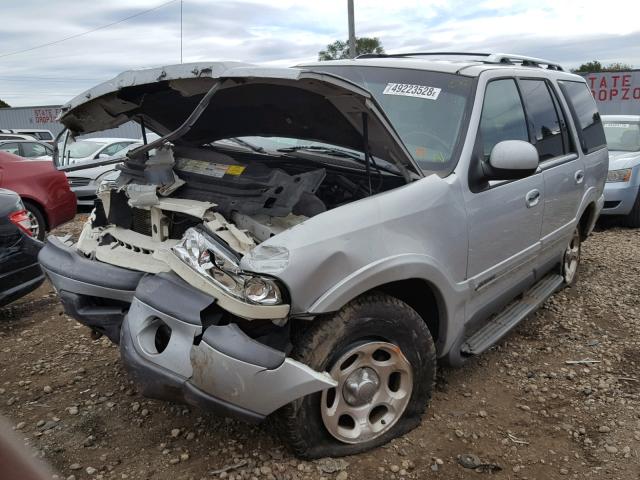 5LMPU28L0WLJ51238 - 1998 LINCOLN NAVIGATOR 银色 照片 2