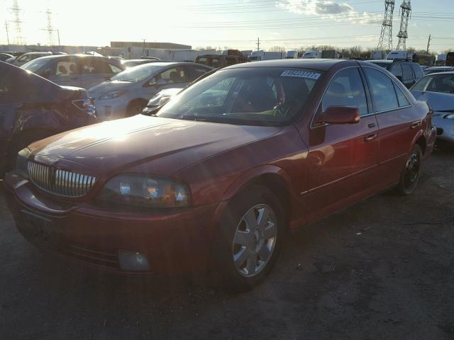 1LNHM86S05Y607700 - 2005 LINCOLN LS RED photo 2