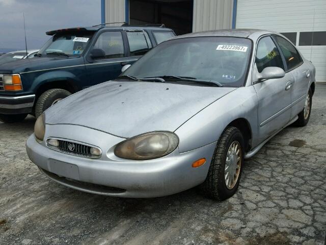 1MEFM50U2XA611083 - 1999 MERCURY SABLE GS SILVER photo 2