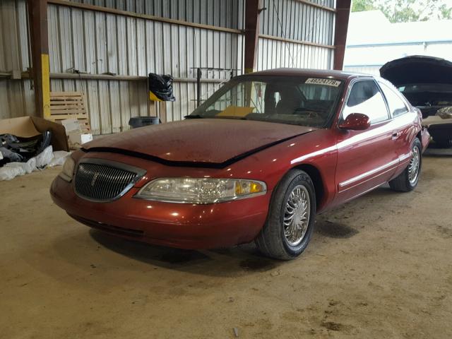 1LNFM91V2WY677098 - 1998 LINCOLN MARK VIII RED photo 2