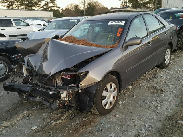 4T1BE32K44U897165 - 2004 TOYOTA CAMRY LE GRAY photo 2