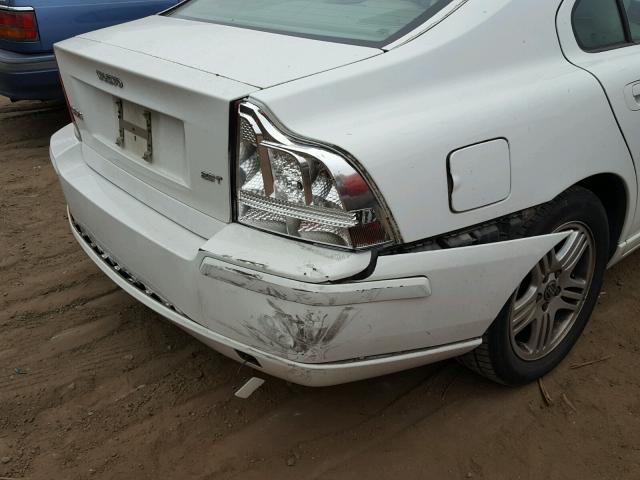 YV1RS592252437684 - 2005 VOLVO S60 2.5T WHITE photo 10