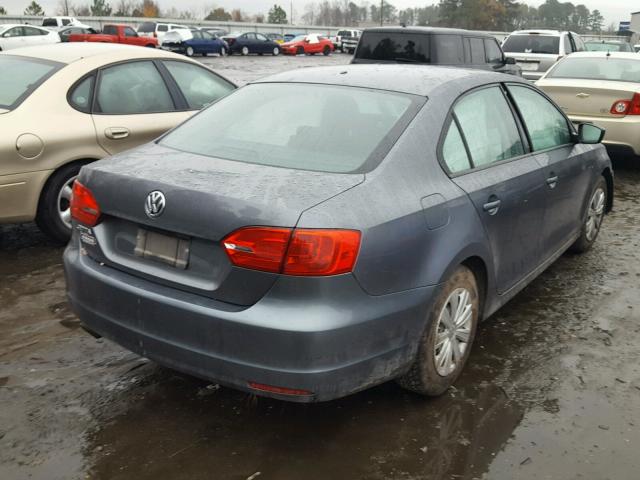 3VW2K7AJ1EM226097 - 2014 VOLKSWAGEN JETTA BASE GRAY photo 4