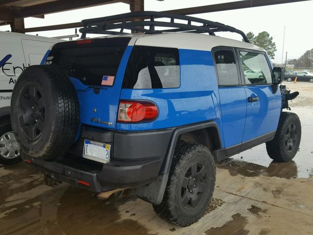 JTEBU11FX70028206 - 2007 TOYOTA FJ CRUISER BLUE photo 4