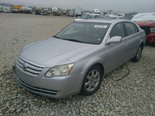 4T1BK36B85U046104 - 2005 TOYOTA AVALON XL SILVER photo 2