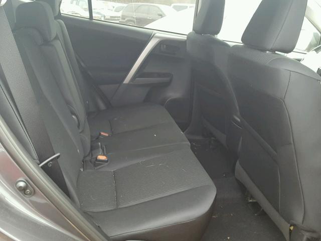 2T3ZFREV1HW358164 - 2017 TOYOTA RAV4 LE Boz foto 6