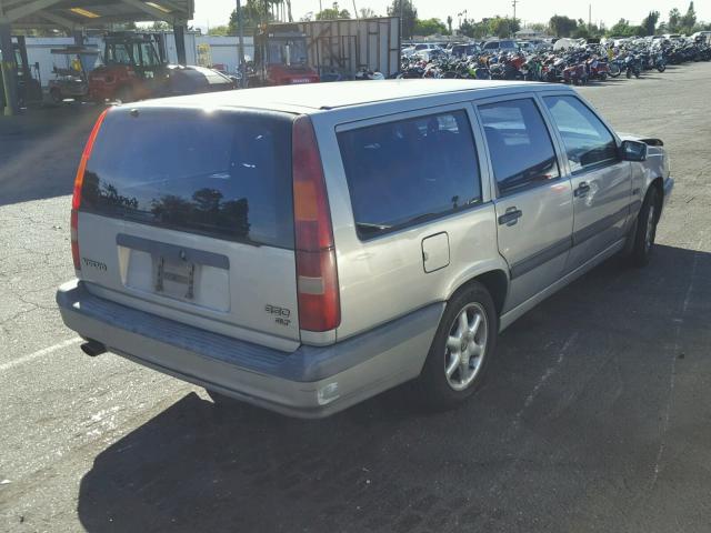 YV1LW5549T2210751 - 1996 VOLVO 850 BASE SILVER photo 4