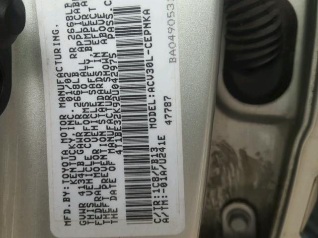 4T1BE32K92U042975 - 2002 TOYOTA CAMRY LE SILVER photo 10