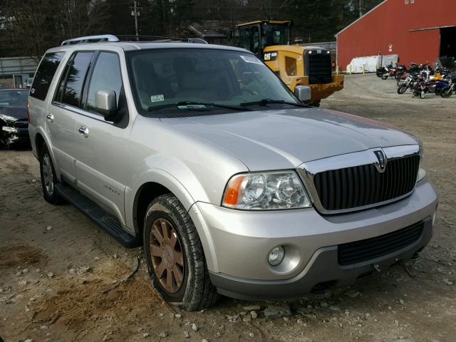 5LMFU28R74LJ24907 - 2004 LINCOLN NAVIGATOR SILVER photo 1