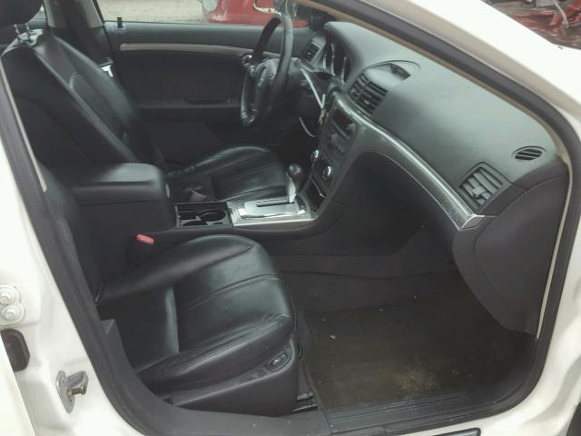 1G8ZV57767F182118 - 2007 SATURN AURA XR WHITE photo 5