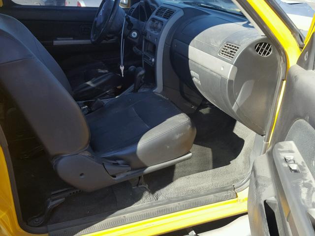 1N6ED29Y52C321710 - 2002 NISSAN FRONTIER C YELLOW photo 5