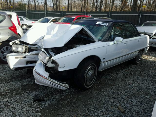 1G3CX52L0R4312239 - 1994 OLDSMOBILE 98 REGENCY WHITE photo 2