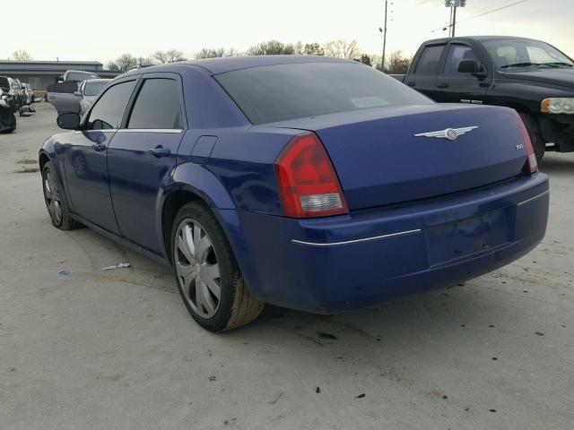 2C3JA43R05H585513 - 2005 CHRYSLER 300 BLUE photo 3