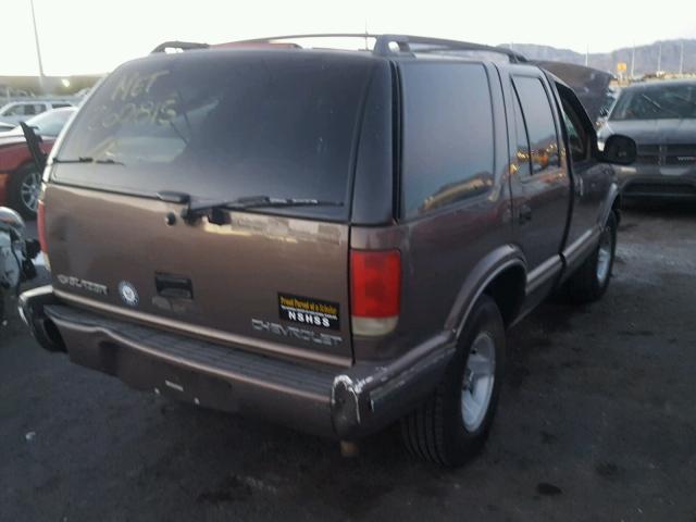 1GNCS13W3V2154346 - 1997 CHEVROLET BLAZER BROWN photo 4