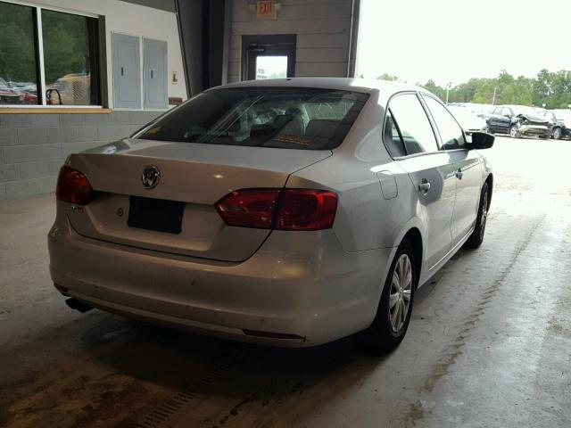 3VW1K7AJ3BM307805 - 2011 VOLKSWAGEN JETTA BASE SILVER photo 4