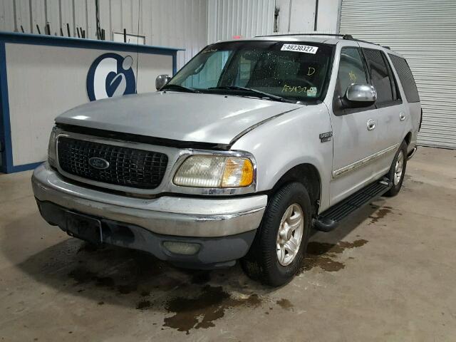 1FMRU1760XLA34326 - 1999 FORD EXPEDITION SILVER photo 2