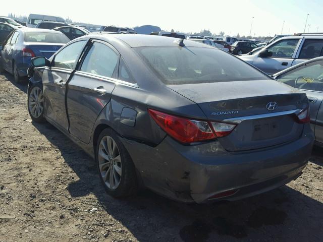 5NPEC4AC2DH766723 - 2013 HYUNDAI SONATA SE GRAY photo 3