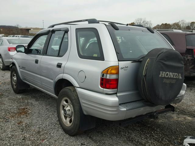 4S6CK58W8Y4415815 - 2000 HONDA PASSPORT E SILVER photo 3