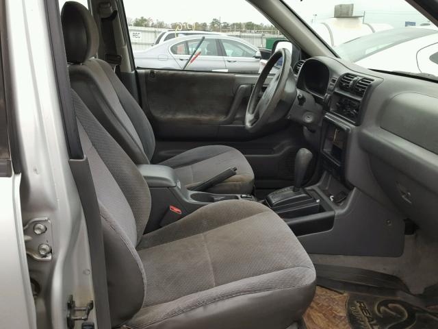 4S6CK58W8Y4415815 - 2000 HONDA PASSPORT E SILVER photo 5