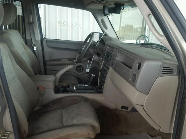 1J8HH48K26C145999 - 2006 JEEP COMMANDER 金色 照片 5