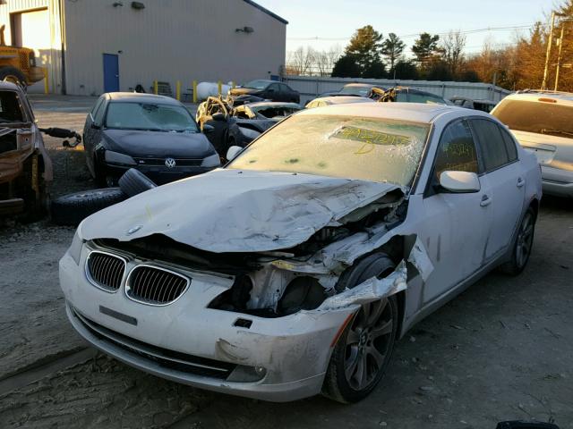 WBANV93528CZ60835 - 2008 BMW 535 XI Argent photo 2