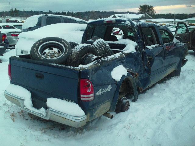 1D7HG38X13S185742 - 2003 DODGE DAKOTA QUA BLUE photo 4