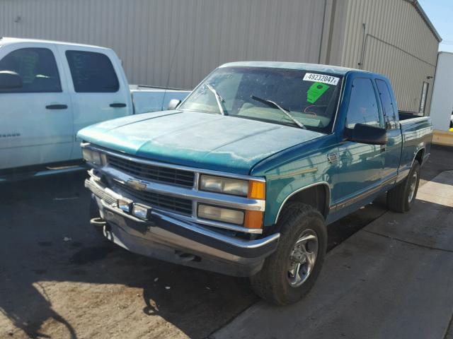 1GBEK19R6TE232721 - 1996 CHEVROLET GMT-400 K1 GREEN photo 2