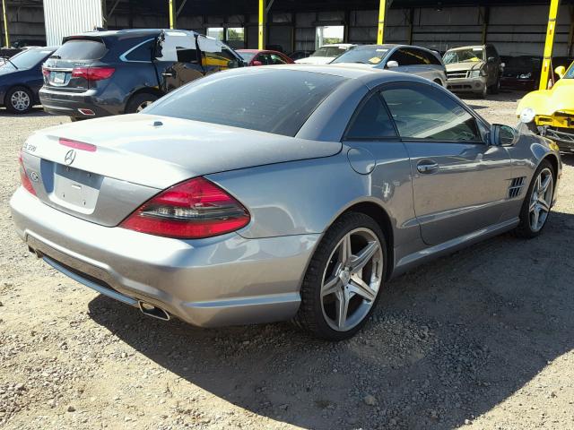 WDBSK71F19F144003 - 2009 MERCEDES-BENZ SL 550 SILVER photo 4